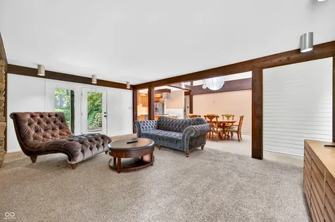 3216 Sherwood Place Columbus IN 47203
