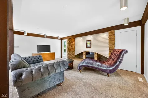 3216 Sherwood Place Columbus IN 47203