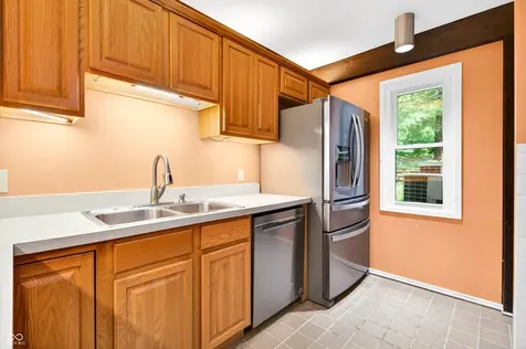3216 Sherwood Place Columbus IN 47203