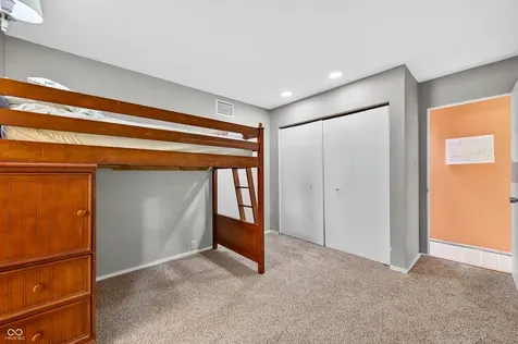 3216 Sherwood Place Columbus IN 47203