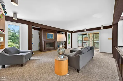 3216 Sherwood Place Columbus IN 47203