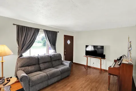 482 Spring Drive Greenwood IN 46143