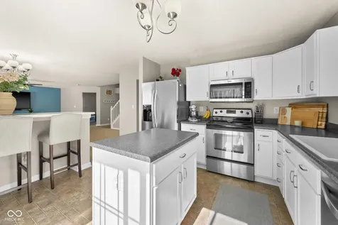 14934 Alysheba Drive Noblesville IN 46060