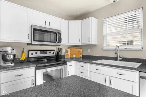14934 Alysheba Drive Noblesville IN 46060
