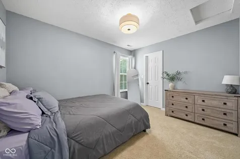 14934 Alysheba Drive Noblesville IN 46060