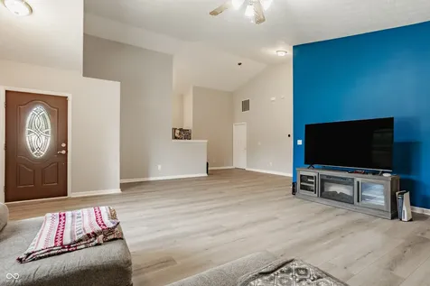 1203 Brittany Circle Brownsburg IN 46112
