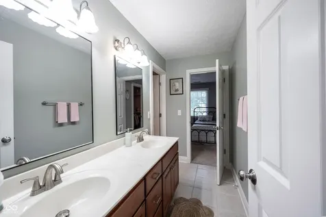 9695 Coyote Court Noblesville IN 46060