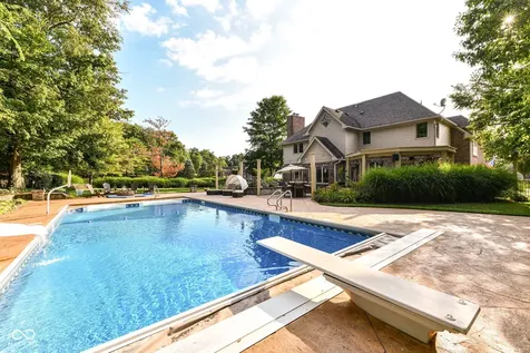 1981 Water Oak Way Avon IN 46123