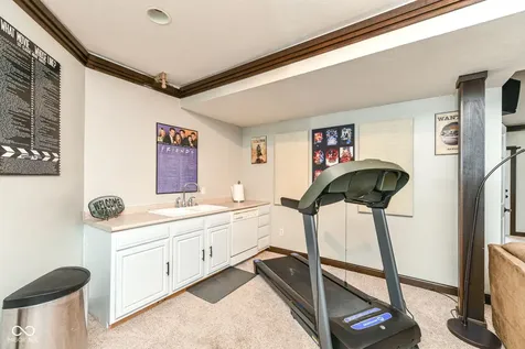 1981 Water Oak Way Avon IN 46123