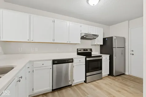 2433 Black Antler Court Indianapolis IN 46217