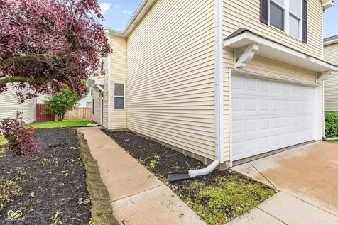 2433 Black Antler Court Indianapolis IN 46217