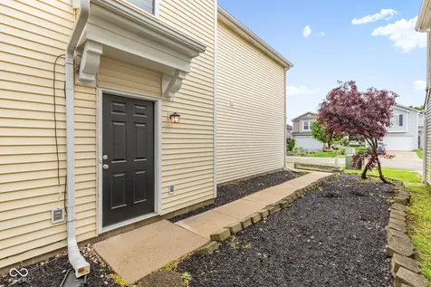 2433 Black Antler Court Indianapolis IN 46217