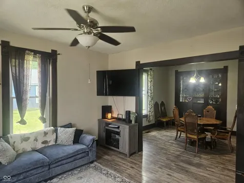 104 W Poplar Street North Vernon IN 47265