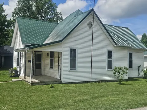 104 W Poplar Street North Vernon IN 47265