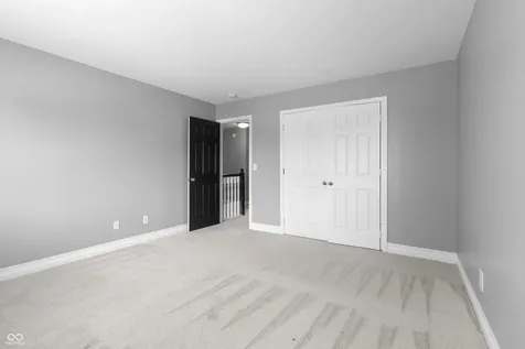 6529 Sussex Drive Zionsville IN 46077
