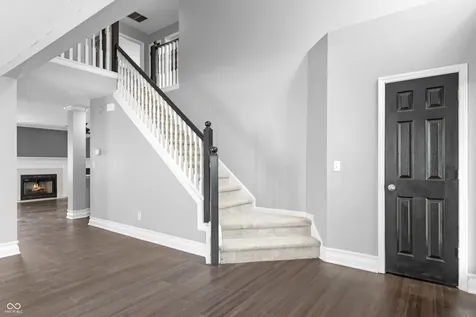 6529 Sussex Drive Zionsville IN 46077