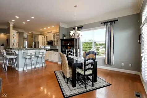 201 Manchester Drive Zionsville IN 46077