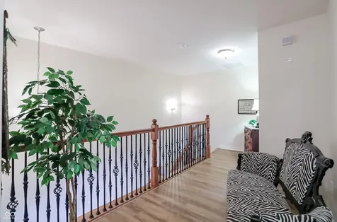 201 Manchester Drive Zionsville IN 46077