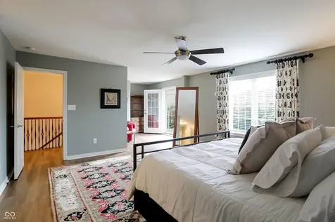 201 Manchester Drive Zionsville IN 46077