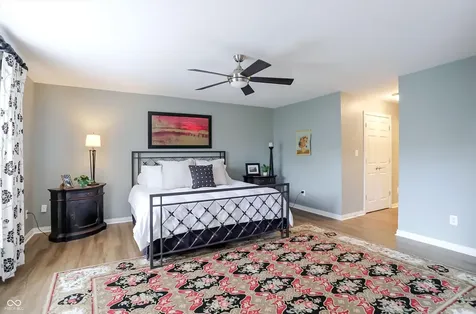 201 Manchester Drive Zionsville IN 46077