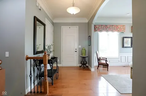 201 Manchester Drive Zionsville IN 46077