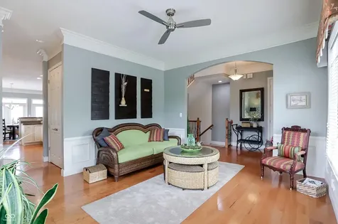 201 Manchester Drive Zionsville IN 46077