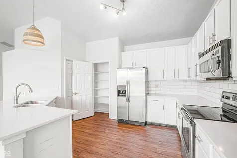 2082 Lawrin Court Indianapolis IN 46234