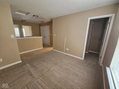 4085 Lassen Lane Indianapolis IN 46235