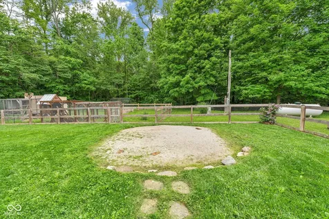11631 Hickory Nut Road Cloverdale IN 46120