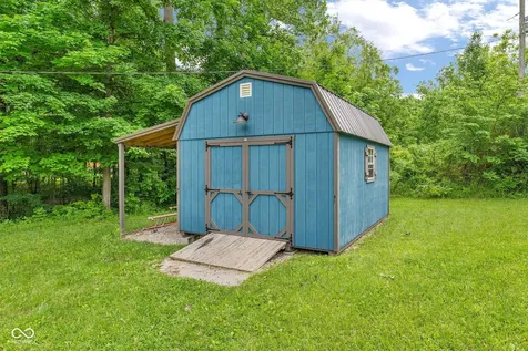 11631 Hickory Nut Road Cloverdale IN 46120