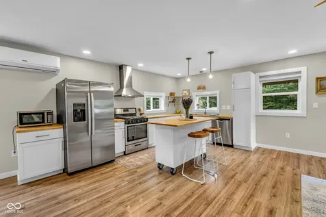 11631 Hickory Nut Road Cloverdale IN 46120