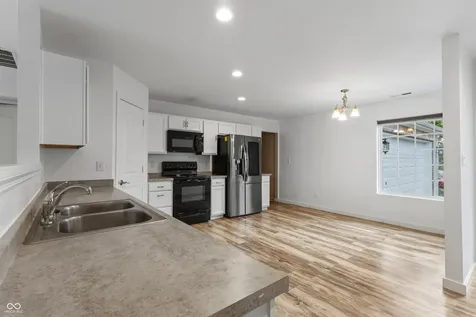 8717 Fielding Lane Indianapolis IN 46239