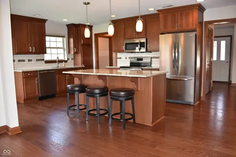 4765 W Harrisburg Court New Palestine IN 46163