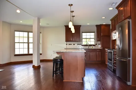 4765 W Harrisburg Court New Palestine IN 46163