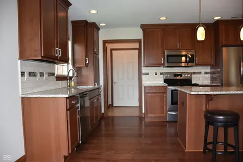 4765 W Harrisburg Court New Palestine IN 46163