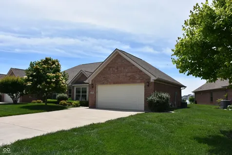 4765 W Harrisburg Court New Palestine IN 46163