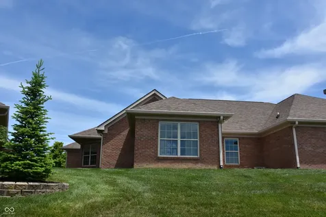 4765 W Harrisburg Court New Palestine IN 46163
