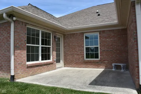 4765 W Harrisburg Court New Palestine IN 46163