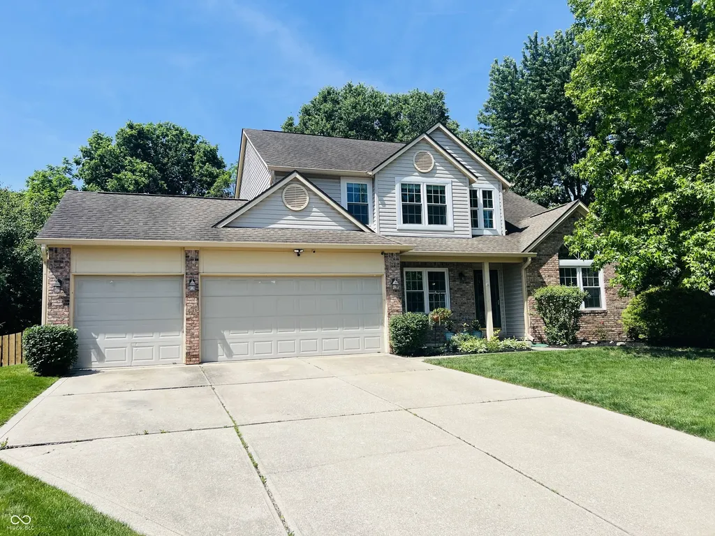 8939 Emperors Court Indianapolis IN 46234