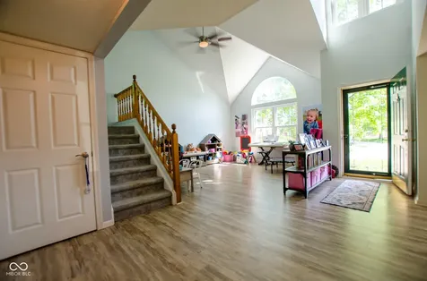 8939 Emperors Court Indianapolis IN 46234