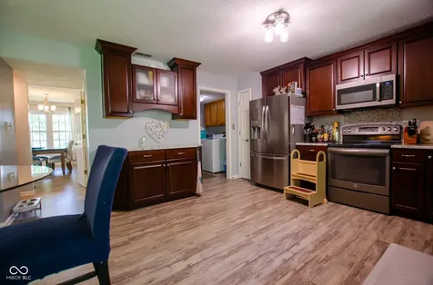 8939 Emperors Court Indianapolis IN 46234