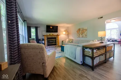 8939 Emperors Court Indianapolis IN 46234