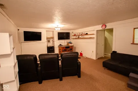 8939 Emperors Court Indianapolis IN 46234