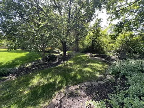 8939 Emperors Court Indianapolis IN 46234