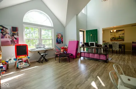 8939 Emperors Court Indianapolis IN 46234