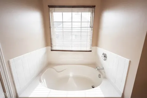 11910 Riley Drive Zionsville IN 46077
