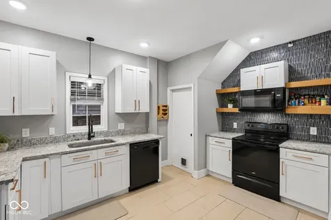 3061 N New Jersey Street Indianapolis IN 46205