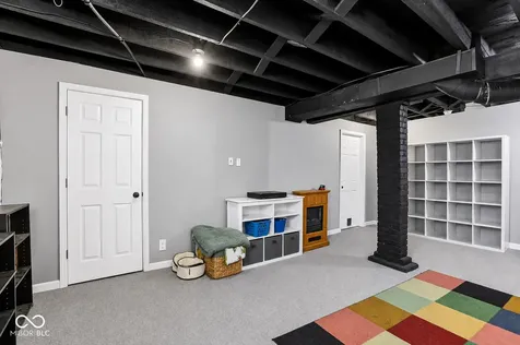 3061 N New Jersey Street Indianapolis IN 46205