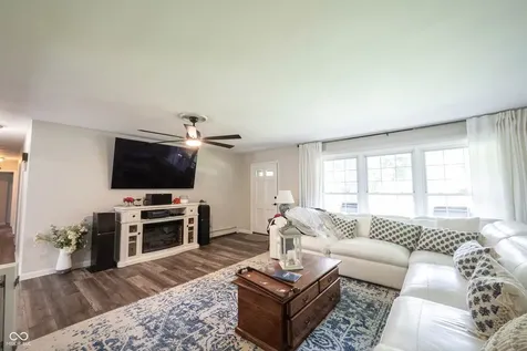 5349 Seneca Drive Indianapolis IN 46220