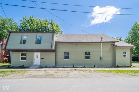 41 W Warrick Street Knightstown IN 46148